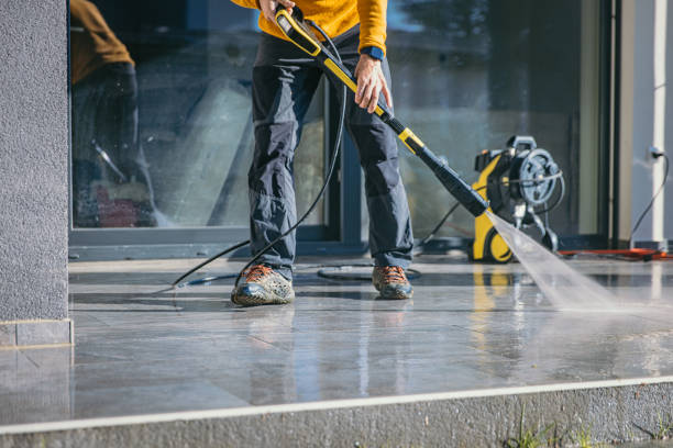 Best Pool Deck Cleaning  in Milan, NM